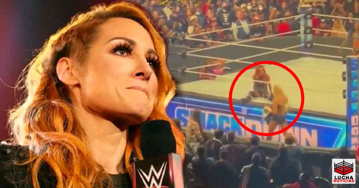 Charlotte Flair surprises Becky Lynch and breaks character after SmackDown