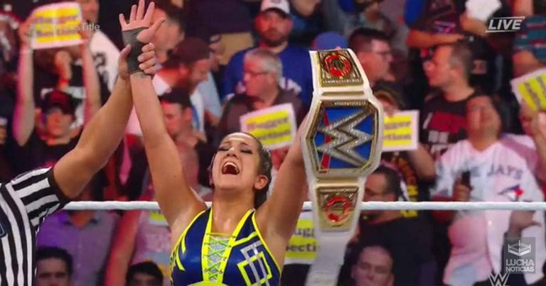 Bayley retiene el campeonato femenil de SmackDown en SummerSlam