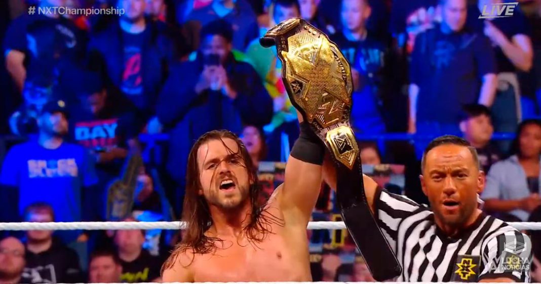 Adam Cole retiene ante Pete Dunne