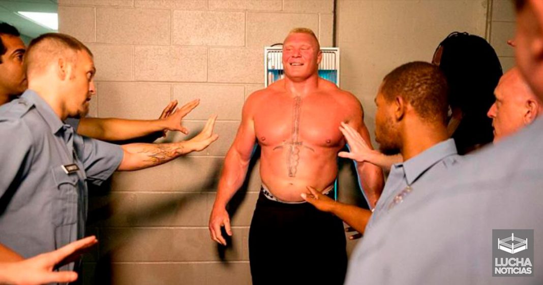 Campeón actual se sorprende de ver a Brock Lesnar en backstage