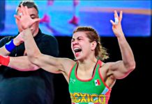 Por primera vez una mujer Mexicana clasifica en lucha libre a los juegos olímpicos Gana Jane Valencia y clacifica a los juegos olímpicos como Lucha Libre