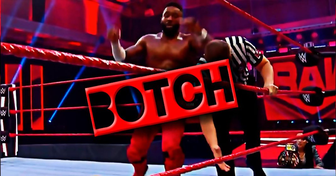 Réferi de WWE comete grave error durante RAW
