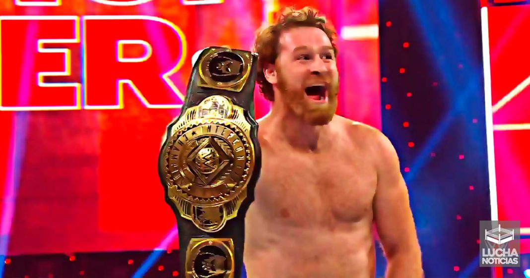 Sami Zayn es el nuevo campeón Intercontinental
