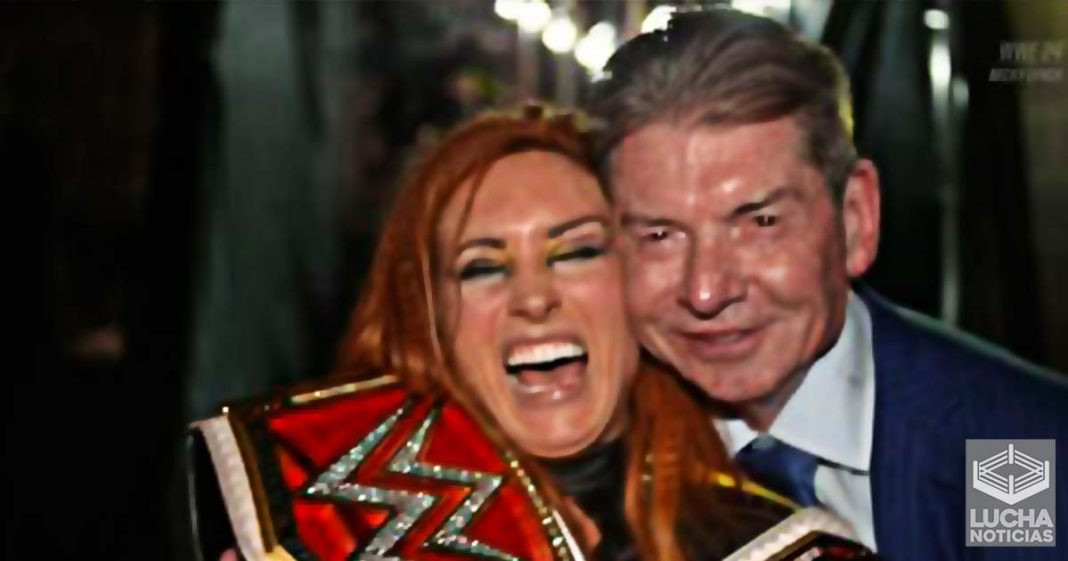 Becky Lynch revela increible cosa que Vince McMahon hizo recientemente en backstage
