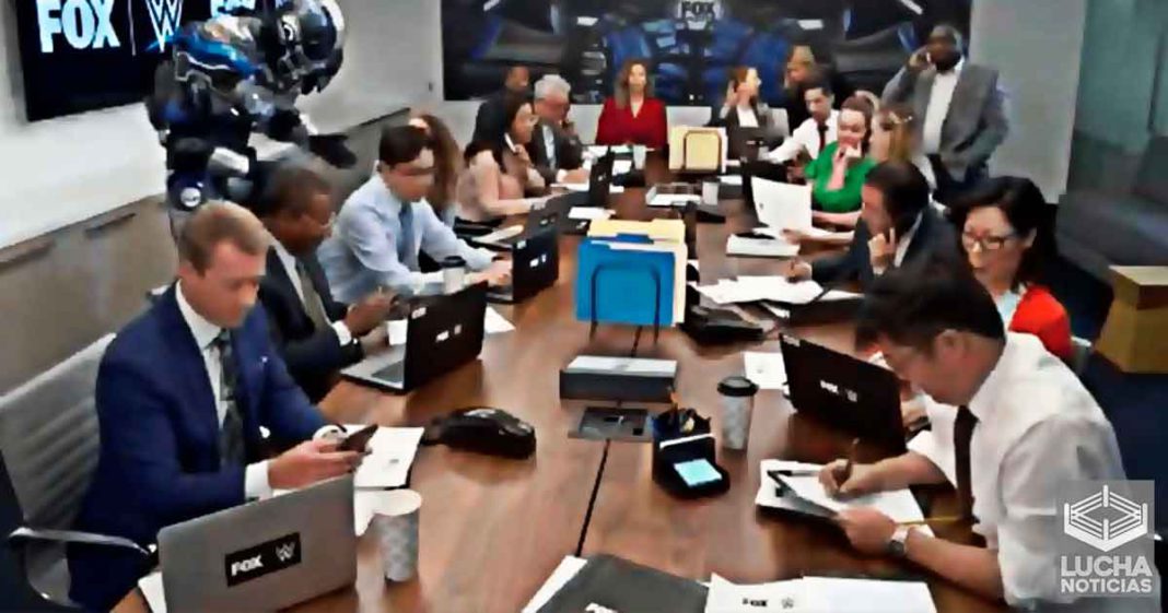 Ejecutivos de WWE con grandes recortes de dinero