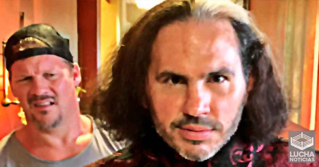 Matt Hardy hace salir a Chris Jericho del personaje en AEW Dynamite Matt Hardy hace salir a Chris Jericho del personaje en AEW Dynamite