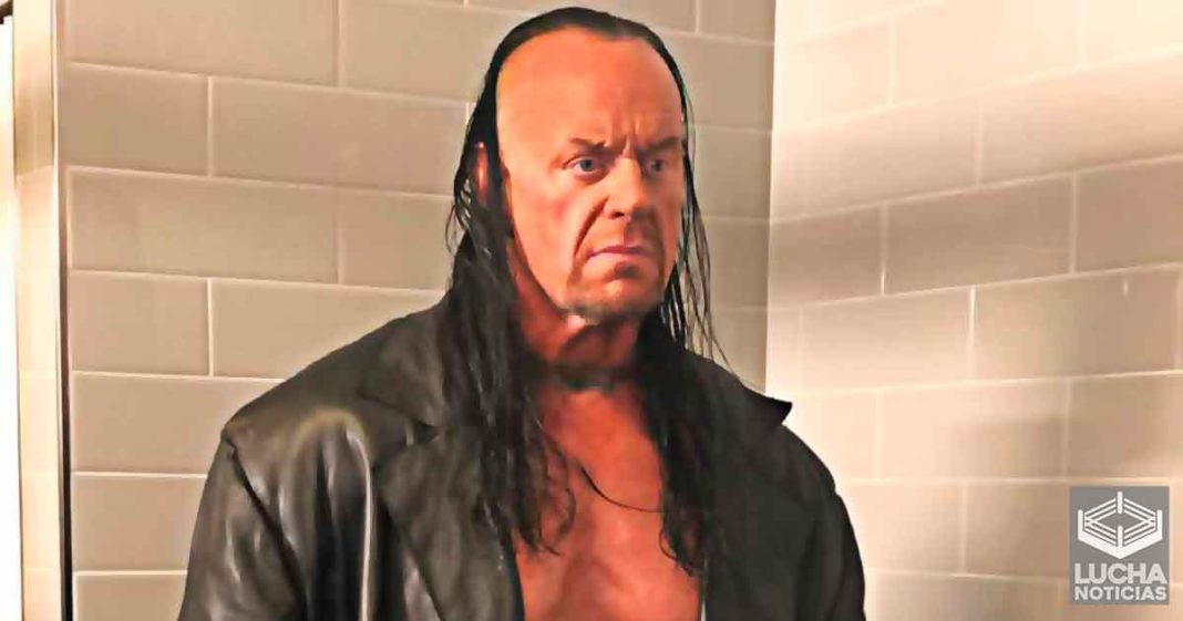 Undertaker arremete contra Hulk Hogan