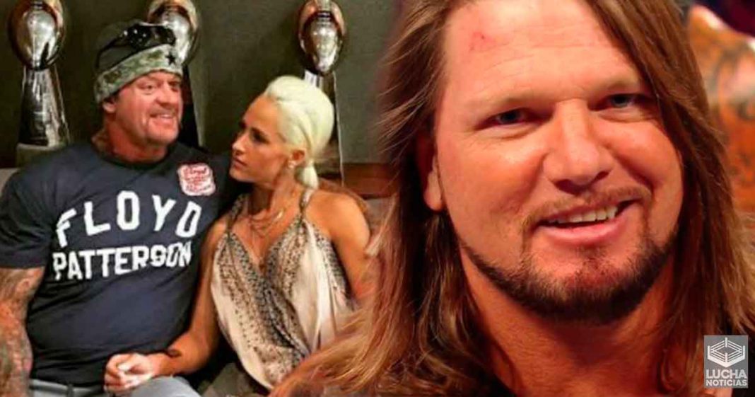 Michelle McCool molesta con WWE por la lucha de Taker y Styles Michelle McCool molesta con WWE por la lucha de Taker y Styles