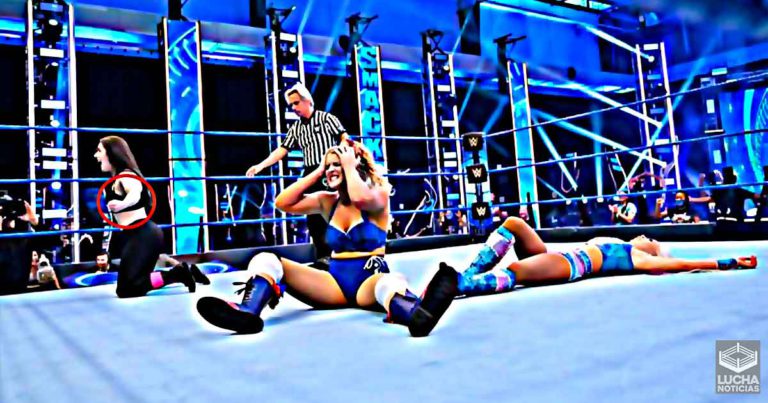 Nikki Cross tiene problema con su vestuario en SmackDown