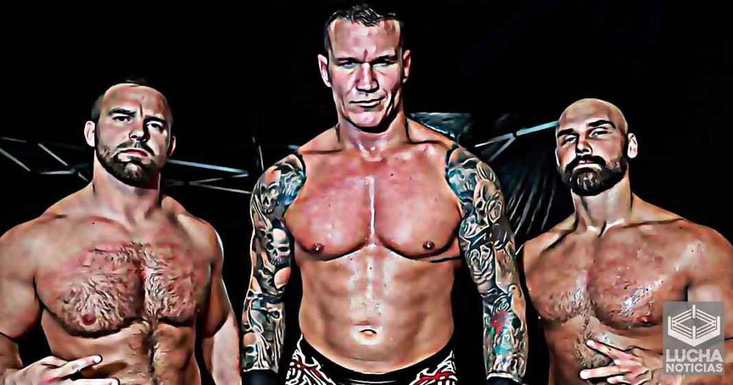 Randy Orton apoyaba cada semana The Revival