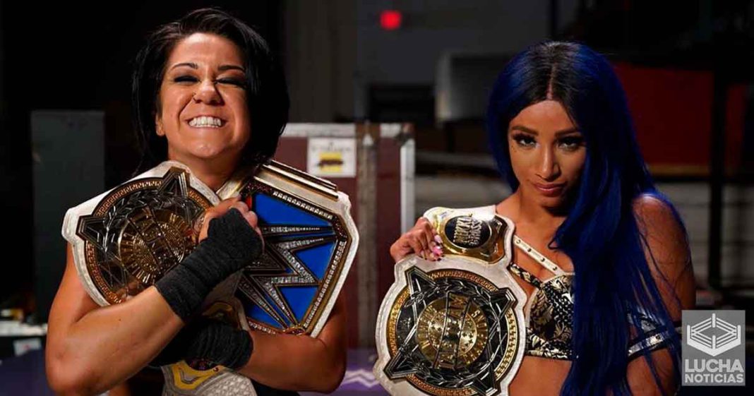 Sasha Banks y Bayley son las nuevas campeonas femenils de parejas