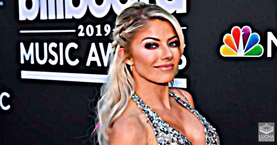 Alexa Bliss vende saludos personalizads por 499 dólares Alexa Bliss vende saludos personalizads por 499 dólares