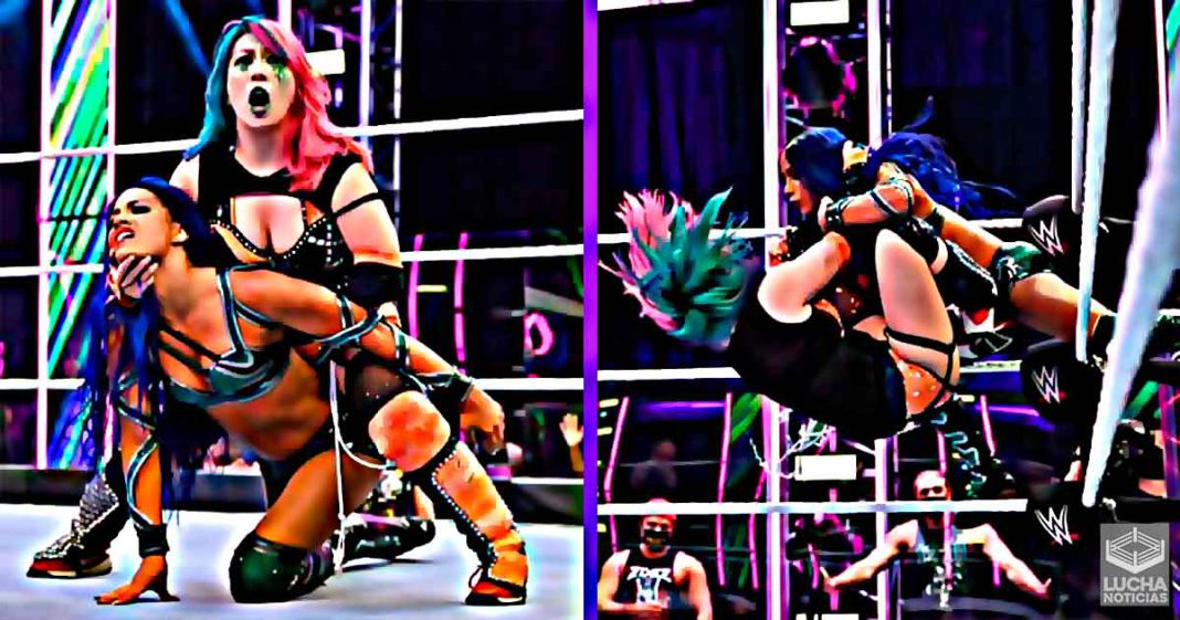 Alto ejecutivo de WWE furioso durante la lucha de Sasha Banks y Asuka en Extreme Rules