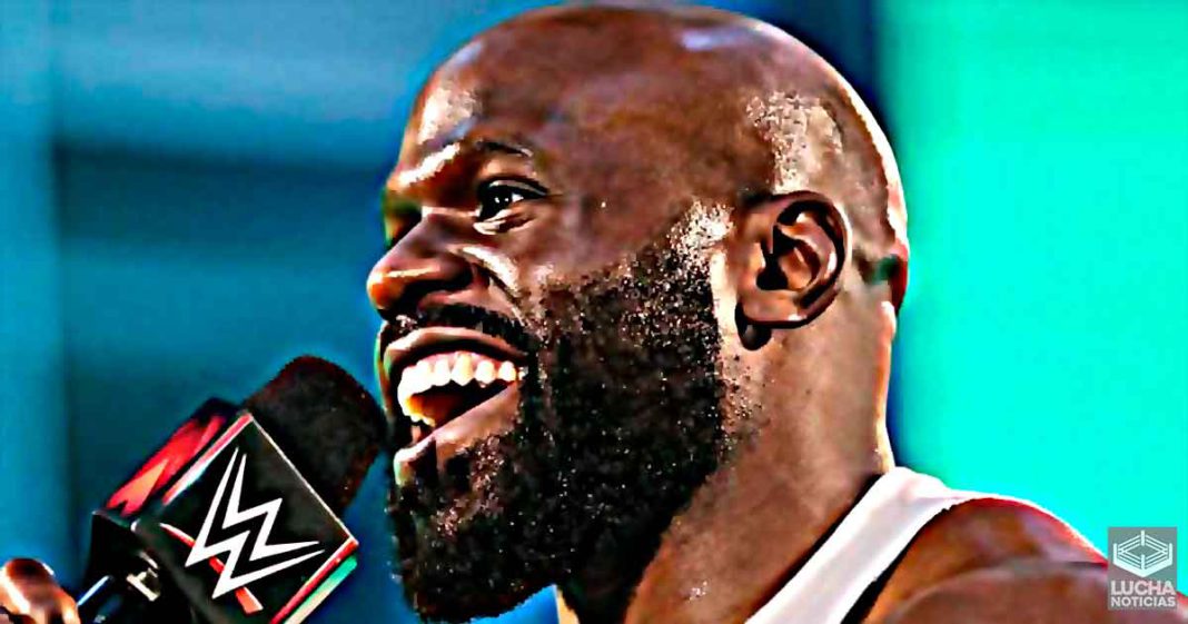 Apollo Crews revela como Paul Heyman le dió empuje a su carrera Apollo Crews revela como Paul Heyman le dió empuje a su carrera