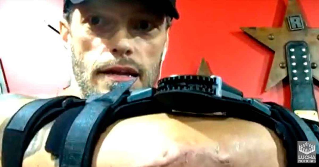 Edge muestra su operación y lesión