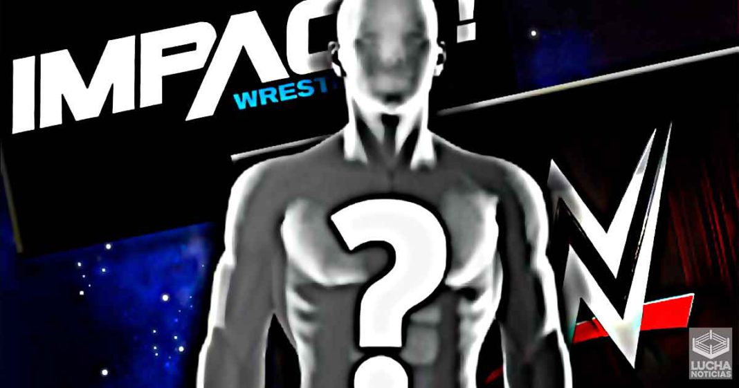 Ex superestrella de WWE es visto usando mercancia de Impact Wrestling