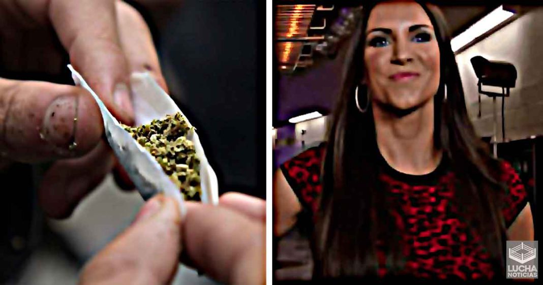 Stephanie McMahon le pide a luchador de WWE ser discreto al fumar marihuana