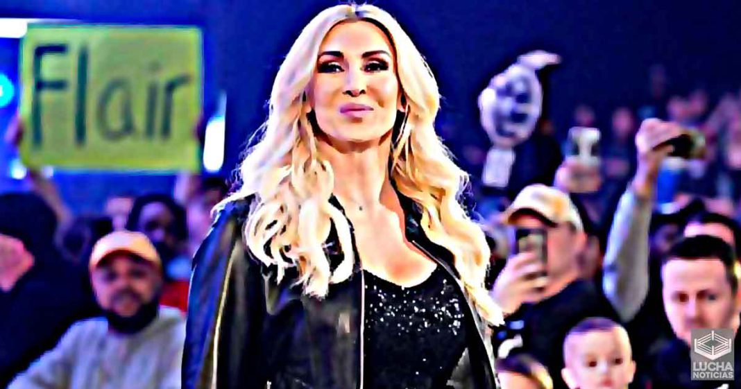 Charlotte Flair quiere a Alexa Bliss de manager