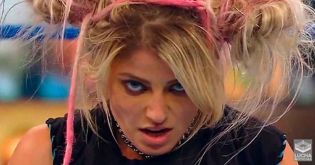 Alexa Bliss es poseida por The Fiend y se vuelve loca