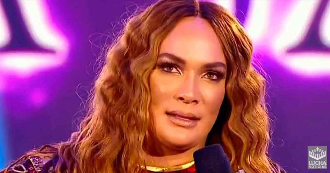 Nia Jax reclama a WWE por retocar sus imagenes con photoshop