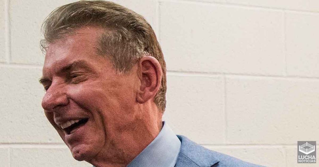 Superestrella se bajó los pantalones frente a Vince McMahon