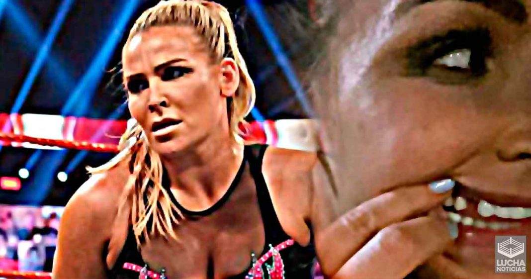 Natalya pierde un diente por culpa de Lacey Evans en RAW