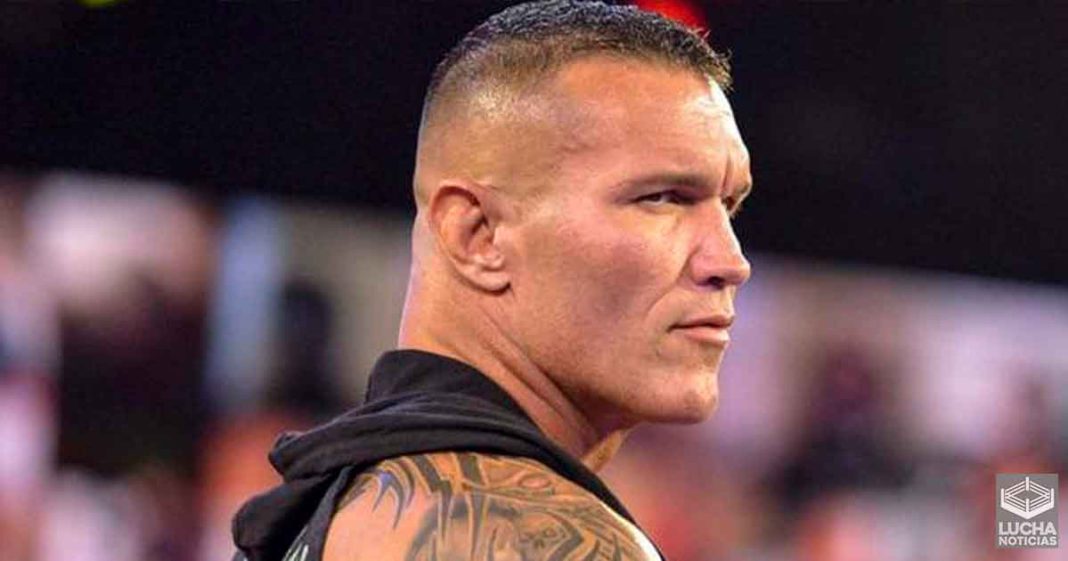 Randy Orton se burla de James Storm en redes sociales