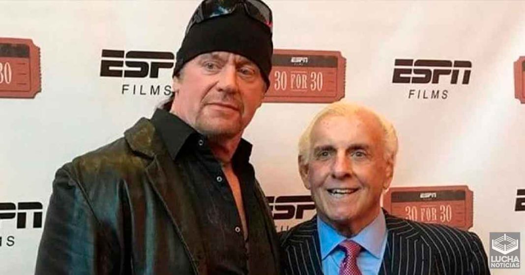 Ric Flair piensa que The Undertaker luchará de nuevo