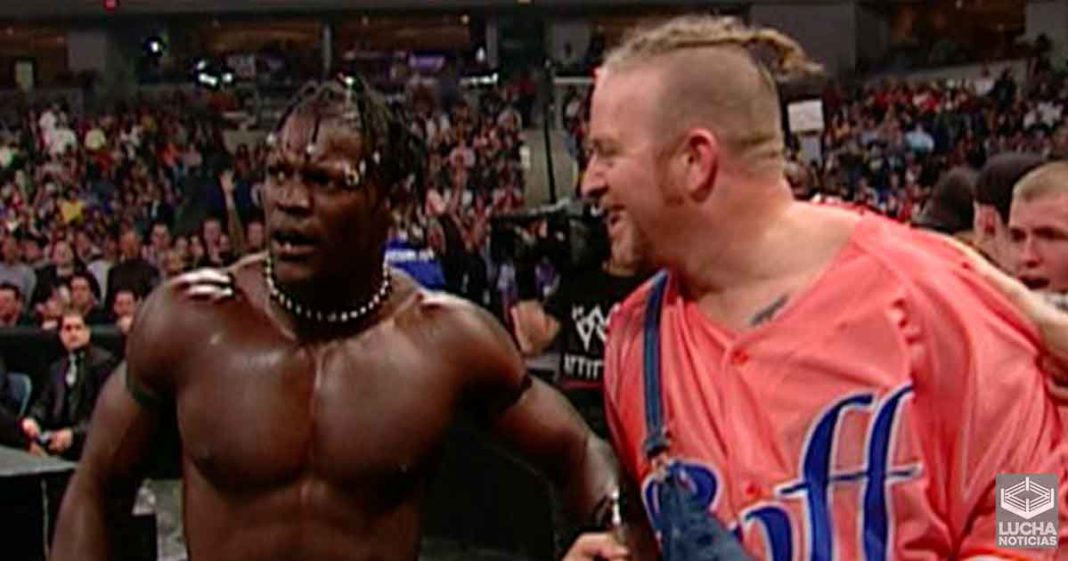 R-Truth asegura que Road Dogg salvo su carrera en WWE
