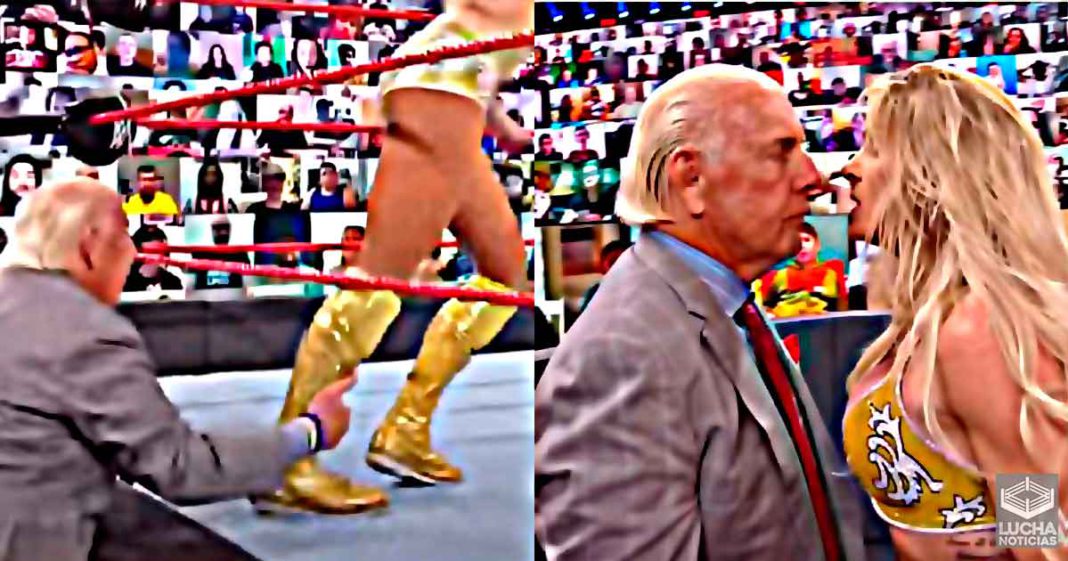 Ric Flair no debió hacer que Charlotte Tropieze - Gran fallo en WWE RAW