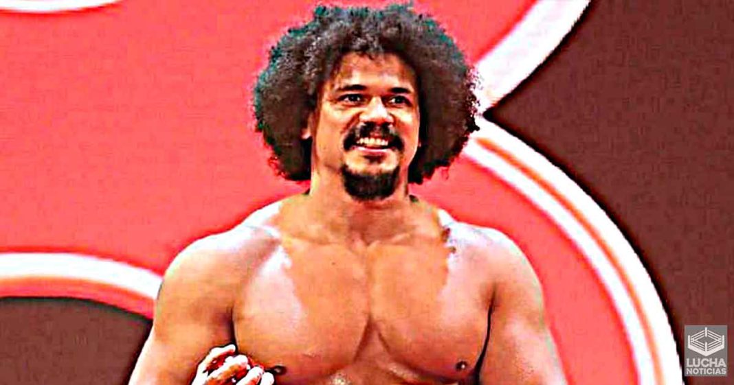 Carlito debería unirse a Hurt Business según Booker T