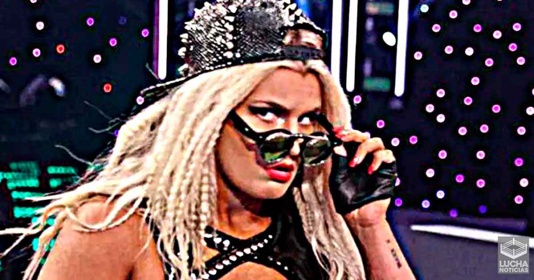 Toni Storm no estaba planeada originalmente para el Royal Rumble Femenil