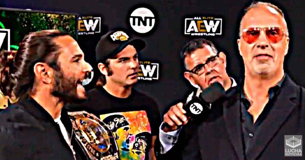 AEW se burla de la nueva regla de WWE en Dynamite
