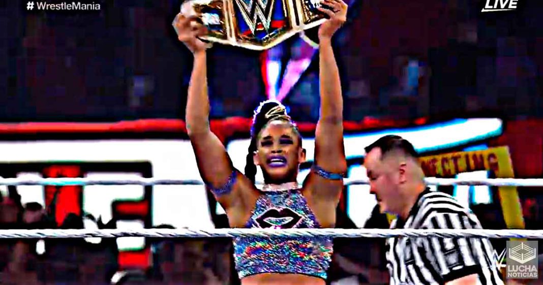 Bianca Belair vence a Sasha Banks en WrestleMania y es la nueva campeona de SmackDown