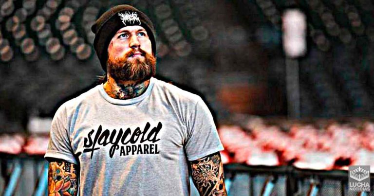 Aleister Black firmaría con AEW luego de ser despedido de WWE