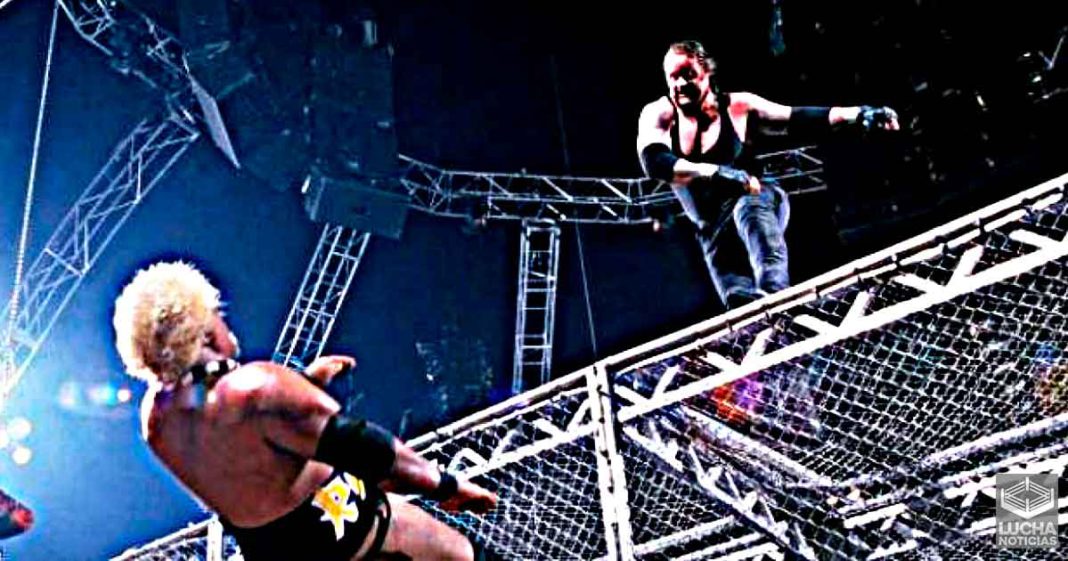 Dile a mi familia que la amo - Rikishi a Undertaker antes de lanzarlo de la Celda Infernal