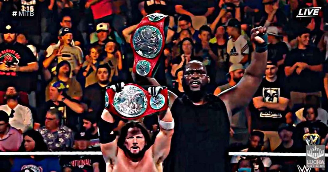 AJ Styles y Omos retiene el campeonato de pareja de RAW en Money In The Bank AJ Styles y Omos retiene el campeonato de pareja de RAW en Money In The Bank