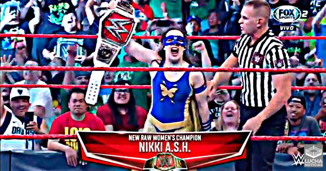 Nikki Cross canjea su maletín y es la nueva campeona femenil de RAW