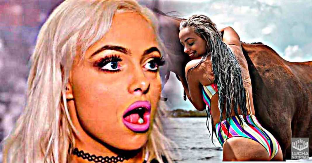 Sesión de fotos de Liv Morgan en bikini montando a caballo Sesión de fotos de Liv Morgan en bikini montando a caballo