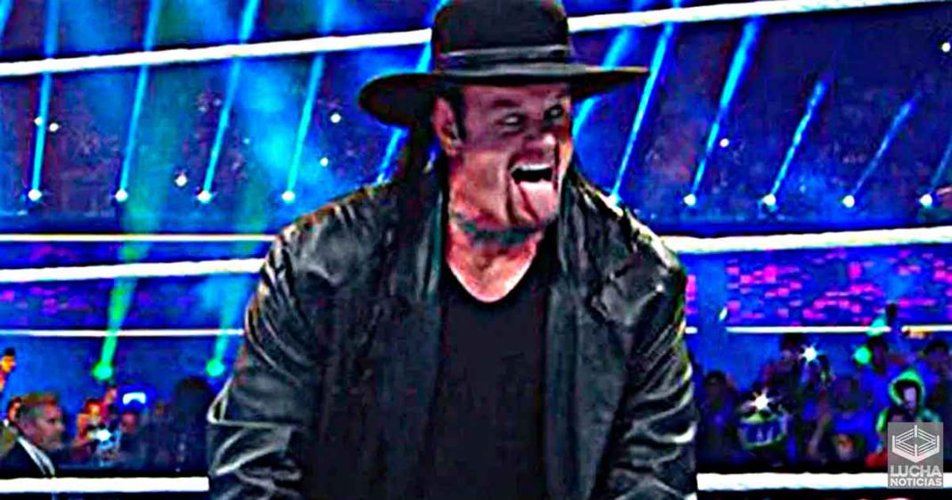 Undertaker estuvo en el backstage de WWE RAW esta semana