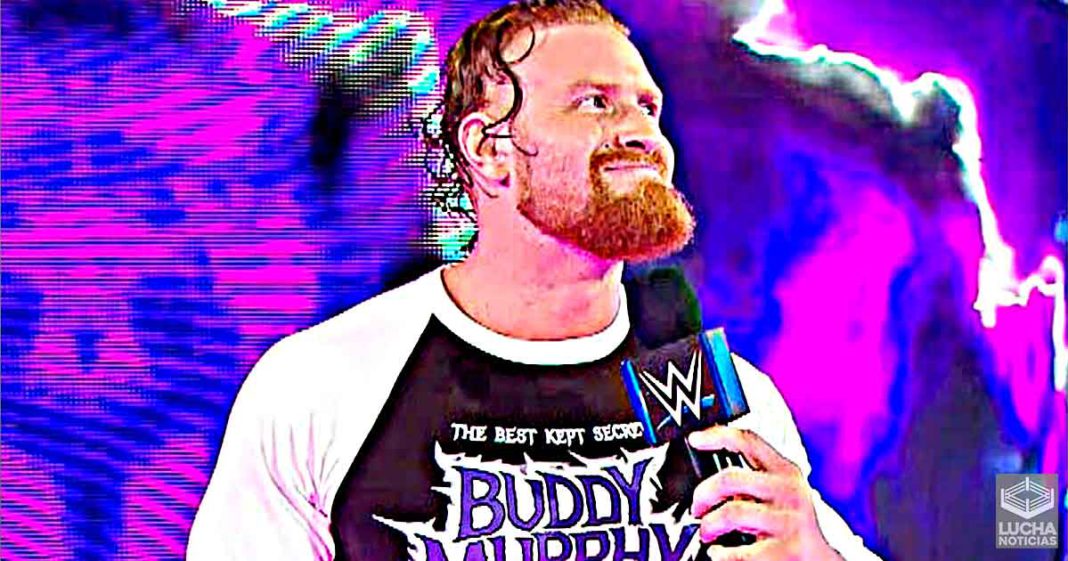 WWE llama a Buddy Murphy en pánico por su clausula de no competencia