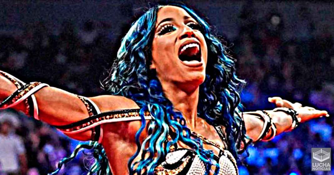 Sasha Banks fue vista con superestrella despedida de la WWE