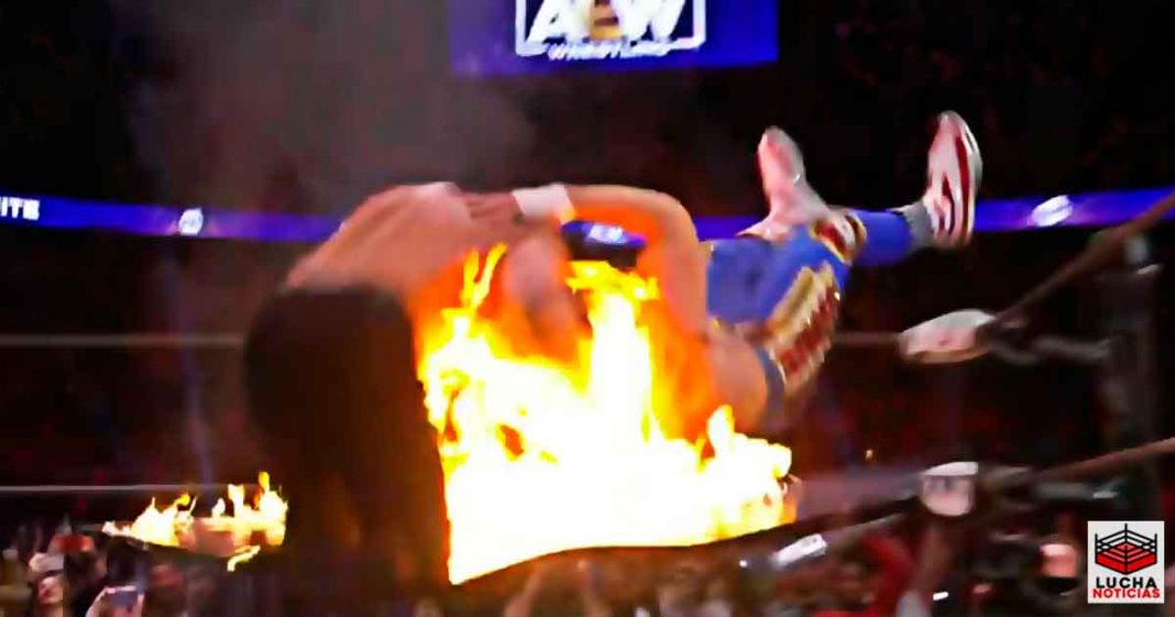 Fotos de las cicatrizes y quemaduras de Cody Rhodes después de Dynamite
