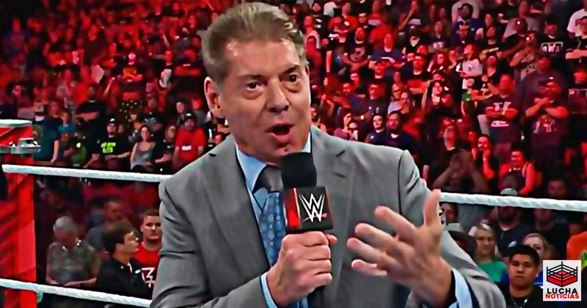 Vince McMahon llega a RAW con otra aparición extraña