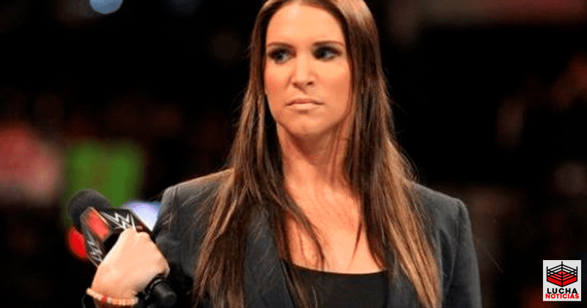 Stephanie McMahon renuncia de la WWE
