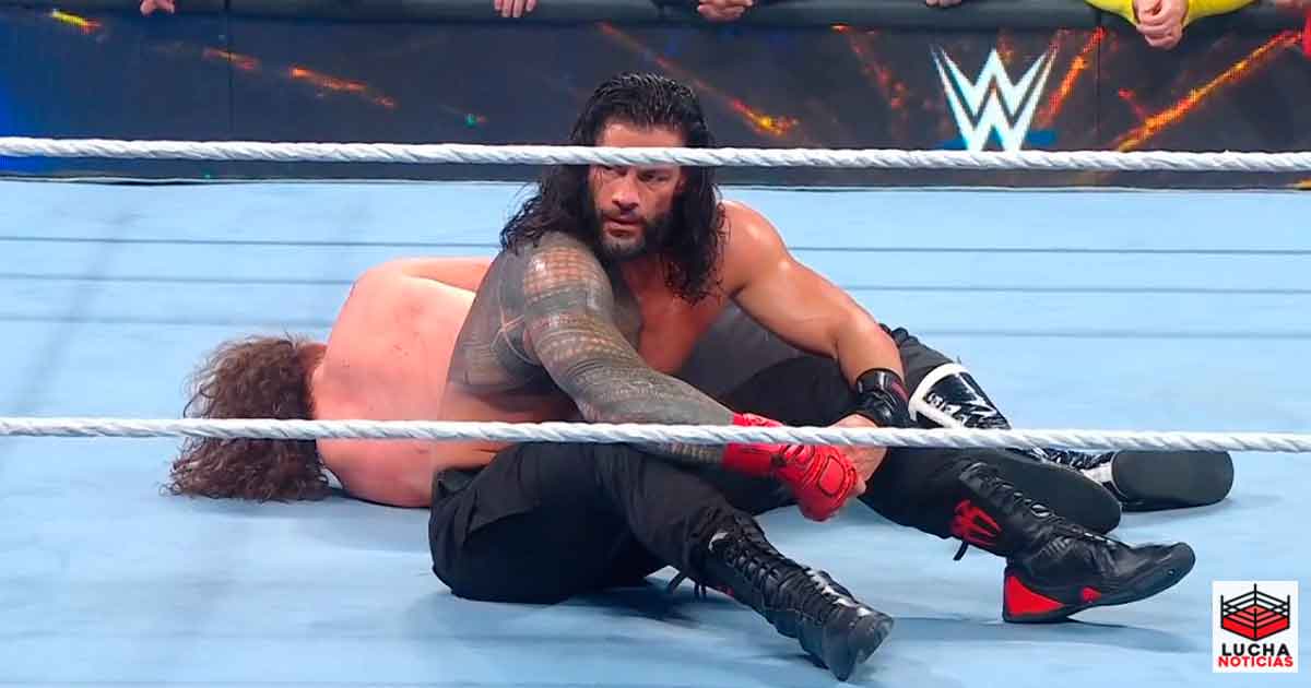 Roman Reigns retiene y vence a Sami Zayn en un tremendo mano a mano